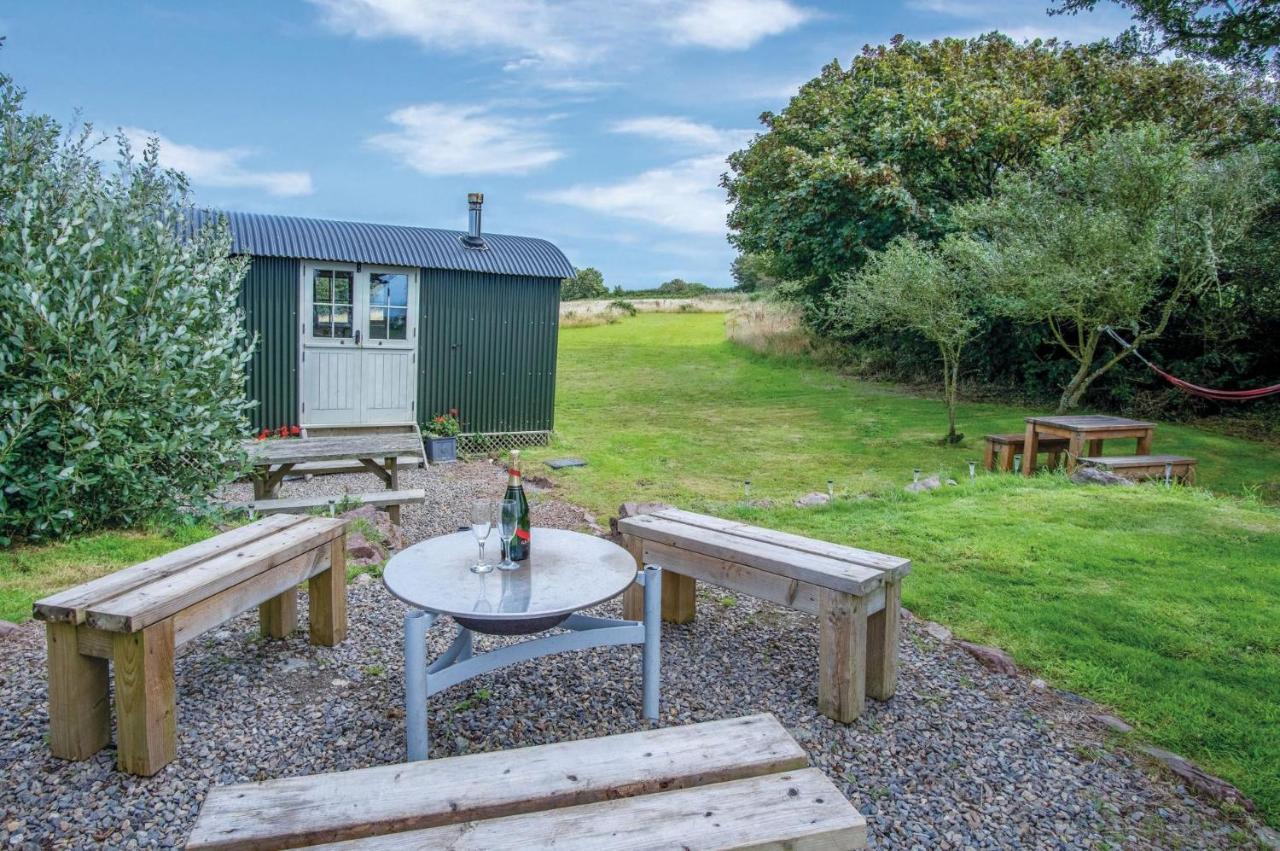 Haven View - 1 Bedroom Shepherds Hut - St Ishmaels Saint Ishmaels  Eksteriør bilde