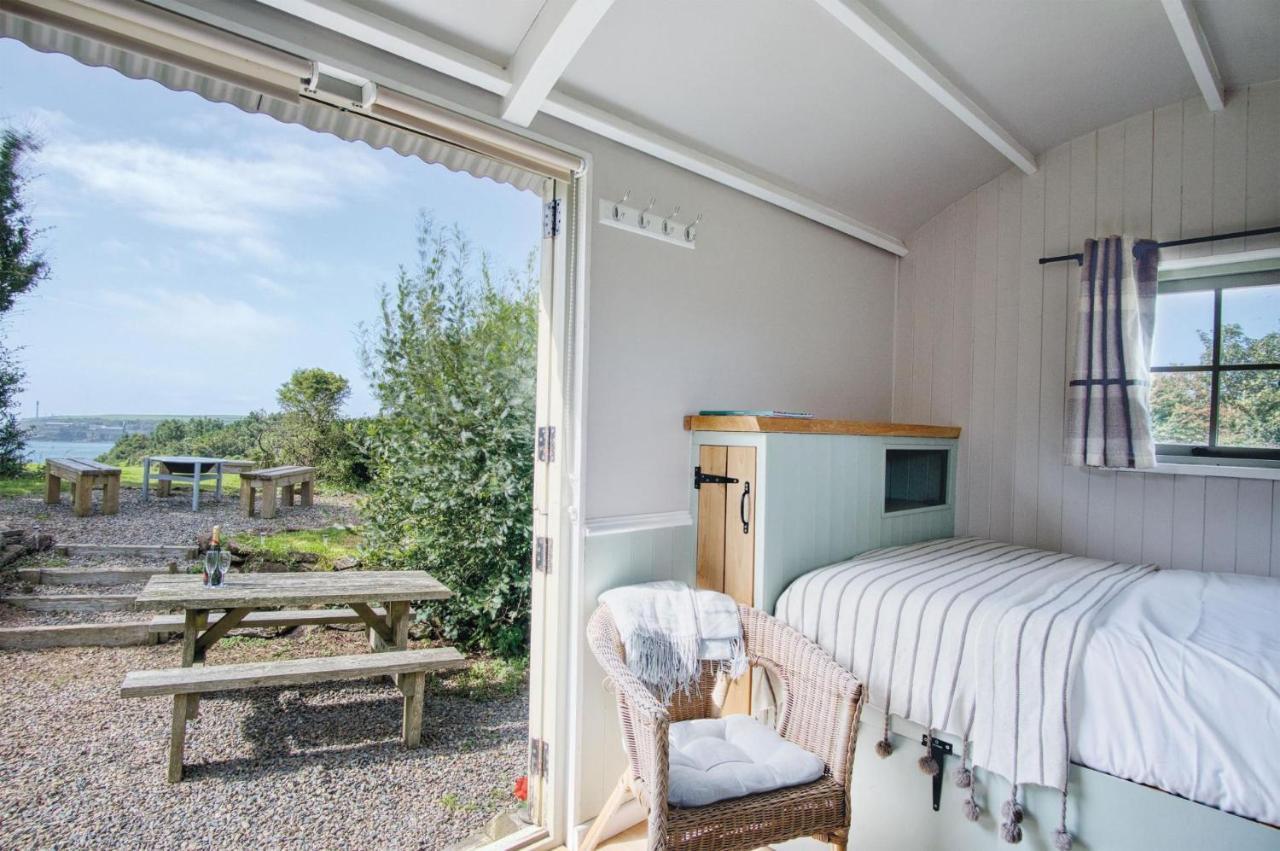 Haven View - 1 Bedroom Shepherds Hut - St Ishmaels Saint Ishmaels  Eksteriør bilde