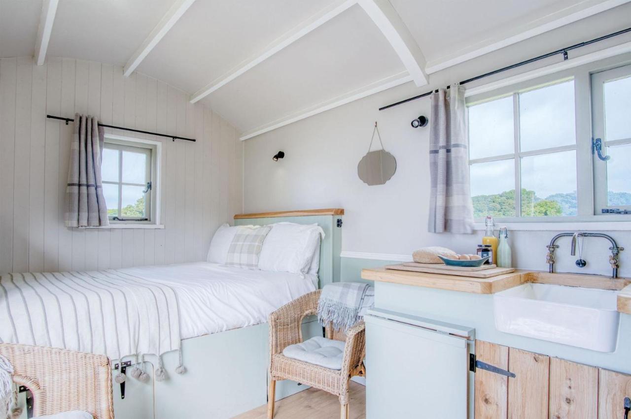 Haven View - 1 Bedroom Shepherds Hut - St Ishmaels Saint Ishmaels  Eksteriør bilde